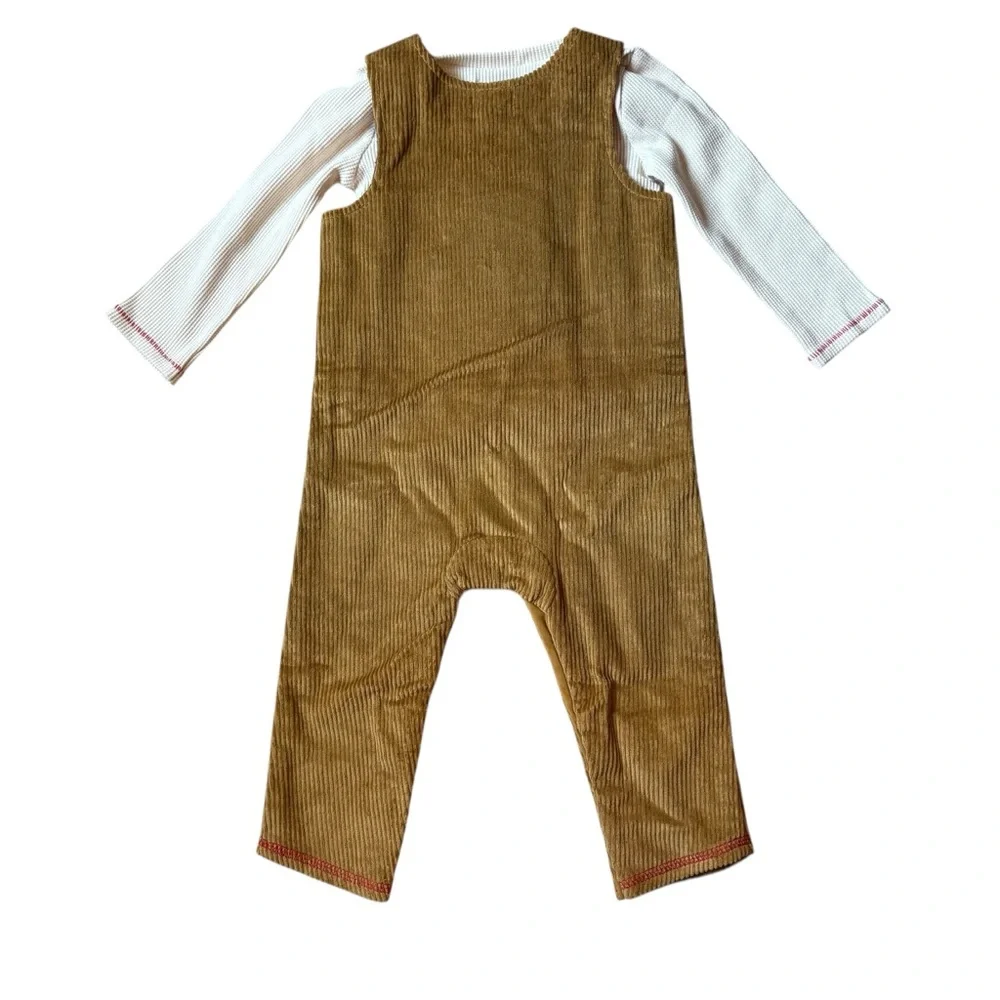 Mudpie Santa Baby‎ Corduroy Overalls NWT Size 9-12 months